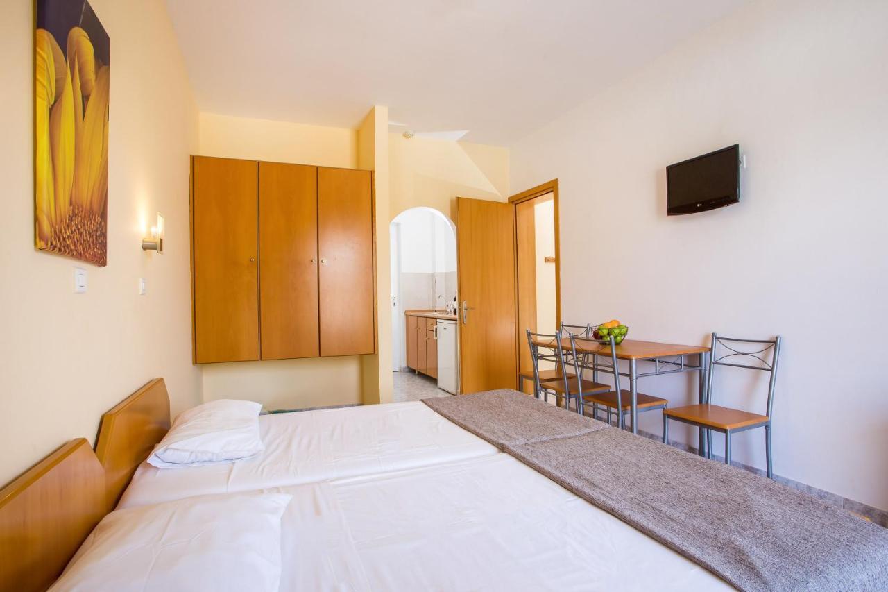 Dias Studios & Suites Faliraki Chambre photo